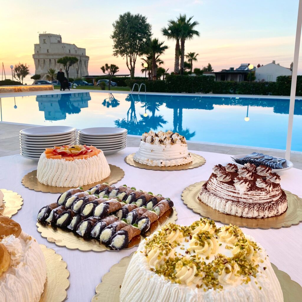 Gran Buffet dolci in piscina