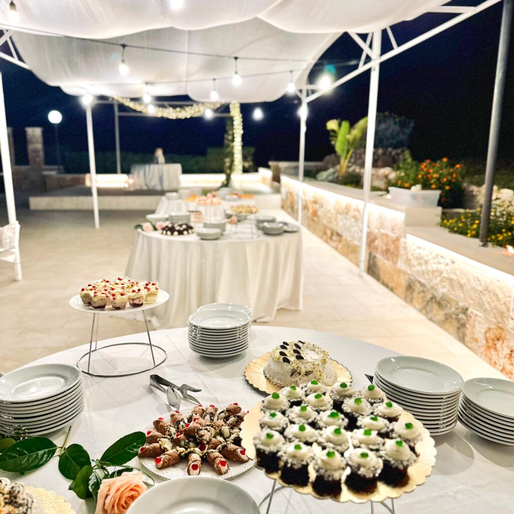 Gran Buffet dolci in piscina